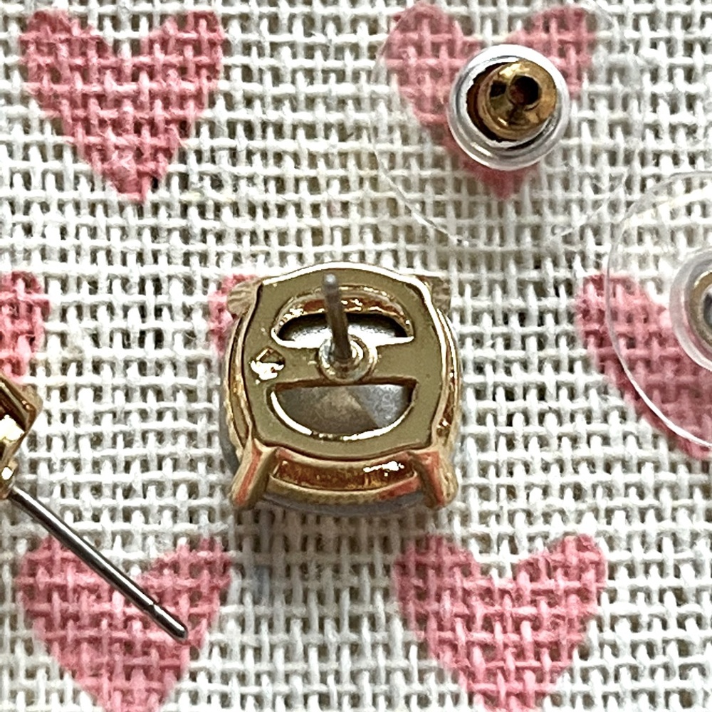 kate spade ♠️ Iridescent Square Earrings with Golden Setting - Picture 10 of 11